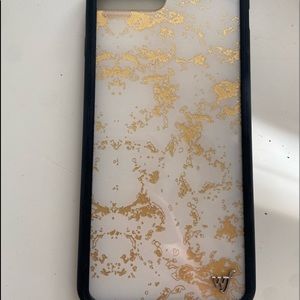 gold and white wildflower phone case